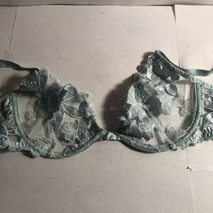 Victoria secret Elegant Lace Underwire Bra - Light Blue